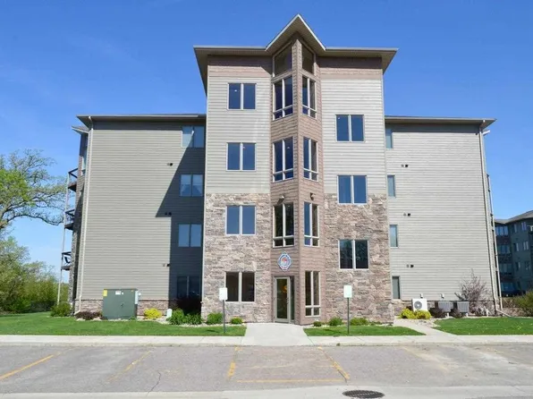 425 240th Ave #400, Arnolds Park, IA 51331