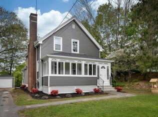 8 Everett St, Sherborn, MA 01770
