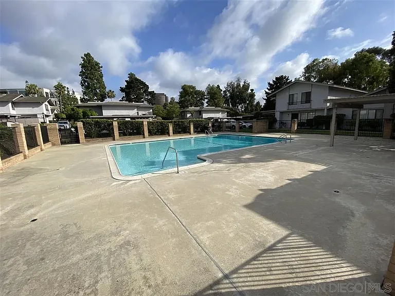 4354 Vision Dr — Photo 24