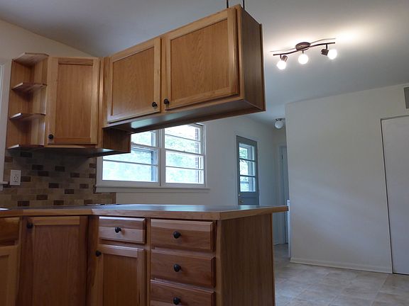 3rd image of 1728 Kenmar Dr