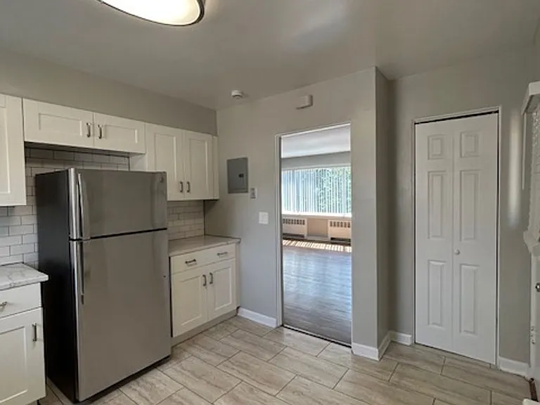 231 N Ridge Ave — Photo 21