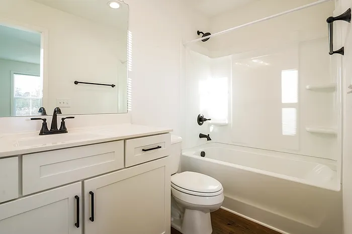 380 Baldwin Ln — Photo 7