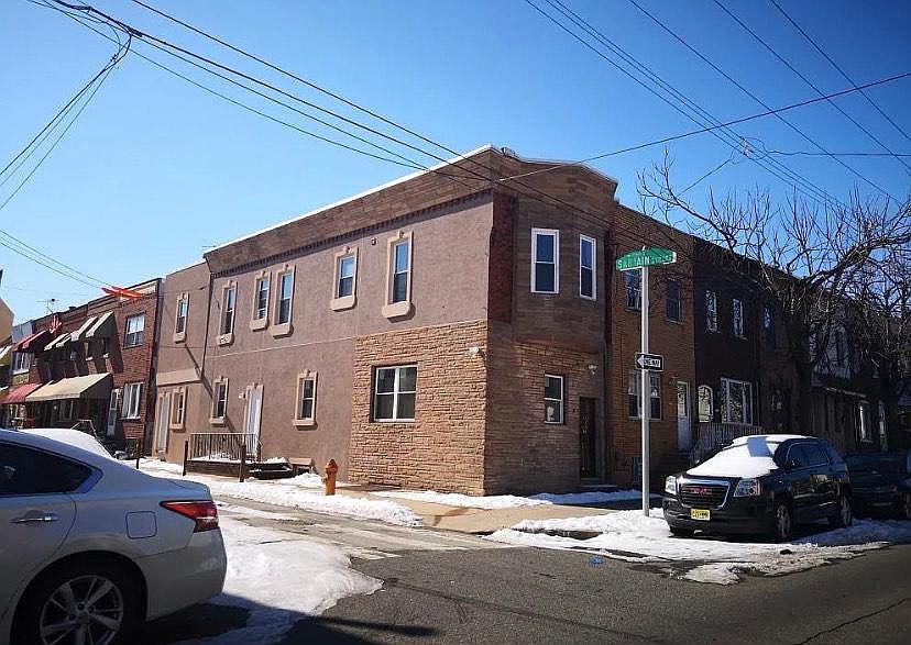 1st image of 1126 W Porter St Unit 2