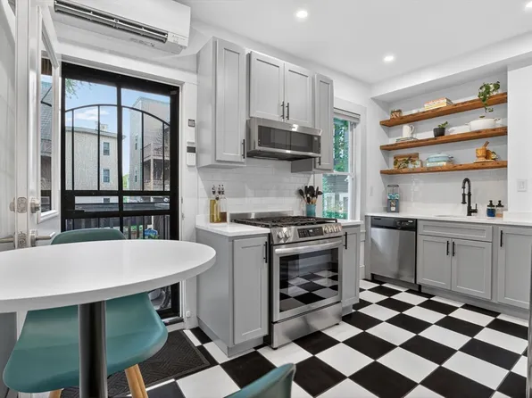 72 Mozart St #1, Jamaica Plain, MA 02130