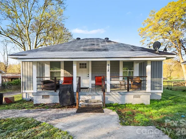 918 8th St, Lancaster, SC 29720