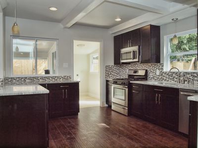 2309 Newfield Ln, Austin, TX, 78703