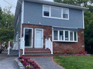 1322 G St APT 2, Valley Stream, NY 11580