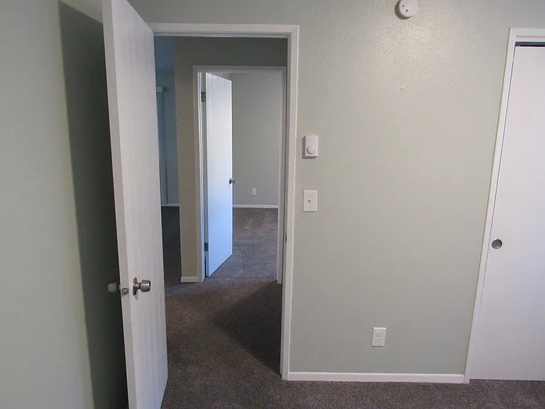 2828 N Julia St — Photo 18