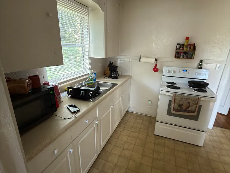 4480 40th St N #11 — Photo 3
