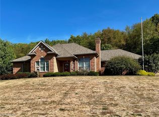 2195 Scenic View Rd SW, New philadelphia, OH 44663