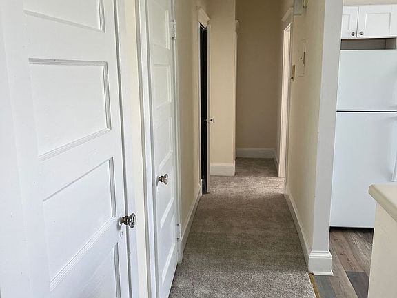 4th image of 901 Greenway Ct APT 5