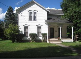 77 Maplewood Ave, Honeoye Falls, NY 14472