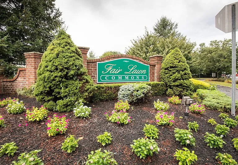 Fair Lawn Commons — Photo 15