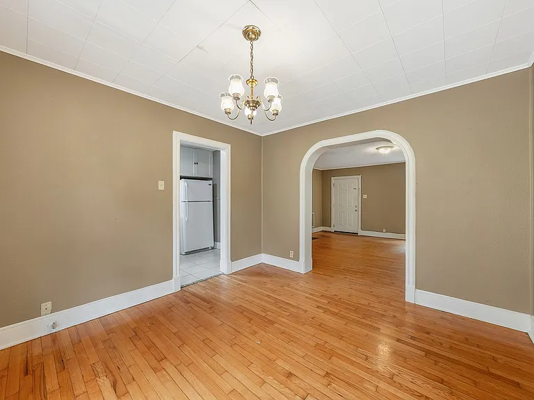 132 Rowland Pl — Photo 15