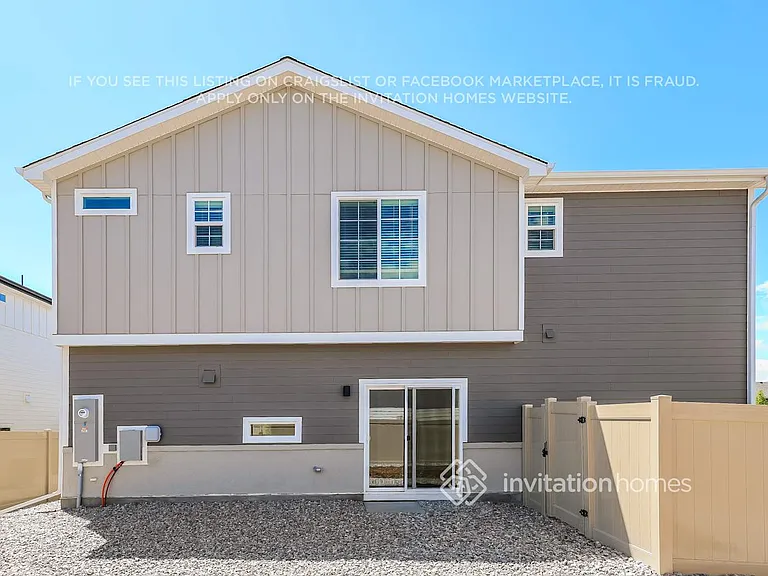 22285 E 39th Ave — Photo 16