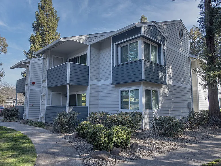 Oak Ridge Apartments — Photo 13