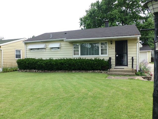 1st image of 824 Navajo Dr