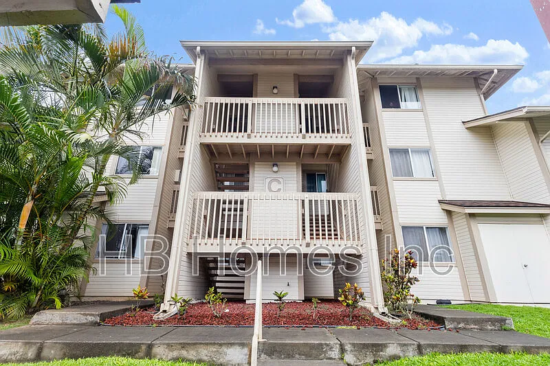 2 bed, 1.0 bath, 760 sqft, $3,200 — Photo 2
