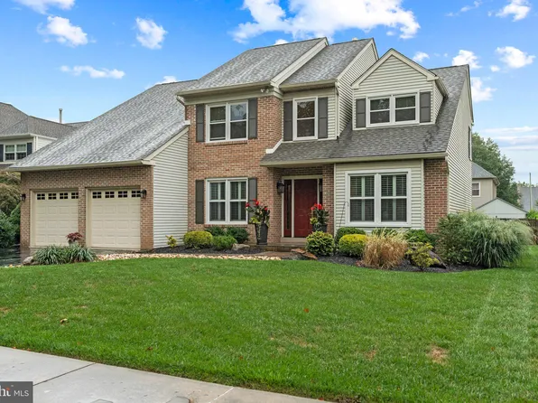 142 Derr Dr, Collegeville, PA 19426