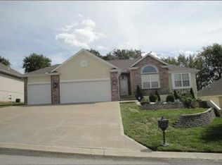 3309 S Arrowhead Dr, Independence, MO 64057