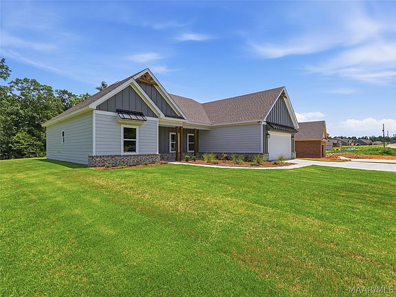 3rd image of 314 Madix Dr