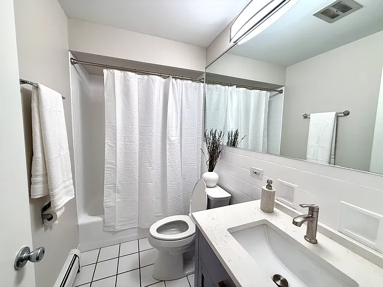 406 Franklin Ave #2A — Photo 8