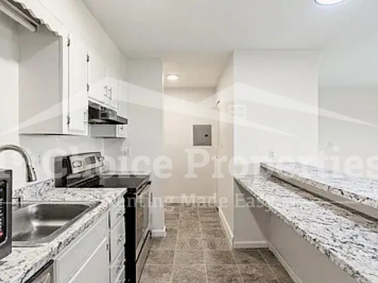 422 Skyview Dr #H — Photo 6