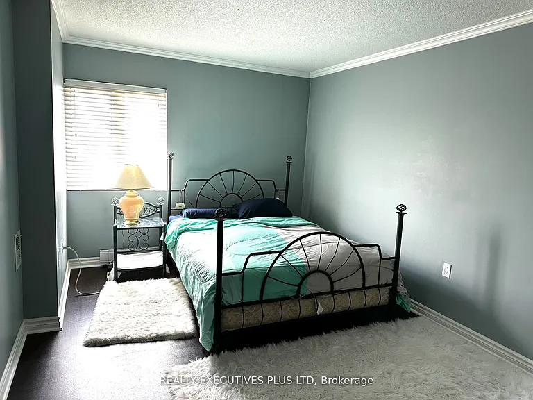 858 Commissioners Rd E #806 — Photo 8