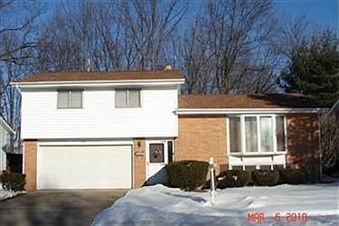 3rd image of 13770 Martin Dr