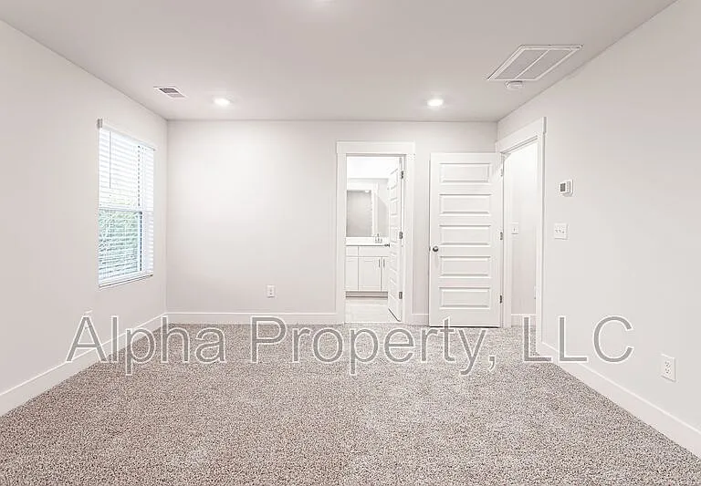 206 Round Back Way — Photo 21