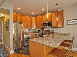 585 E Broadway #4, Boston, MA 02127