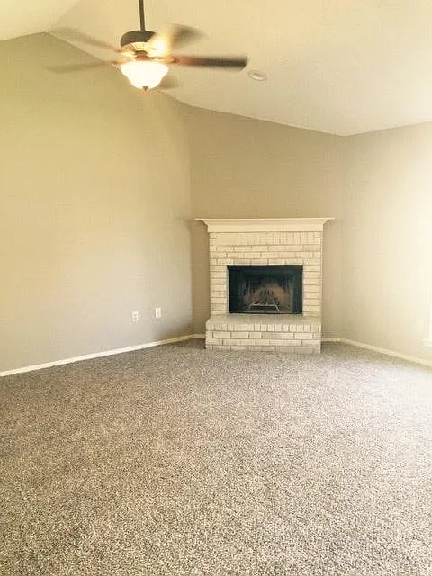 Building Photo - 6917 Magnolia Trail Cv