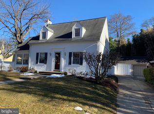 7807 Glenbrook Rd, Bethesda, MD 20814