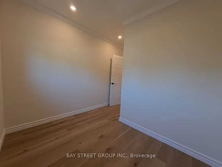 402 Osiris Dr — Photo 19