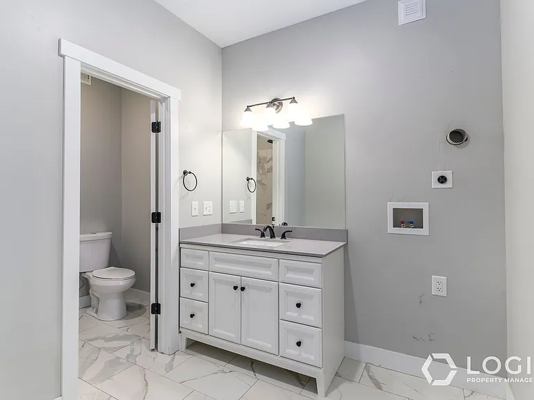 935 W 200 N — Photo 21