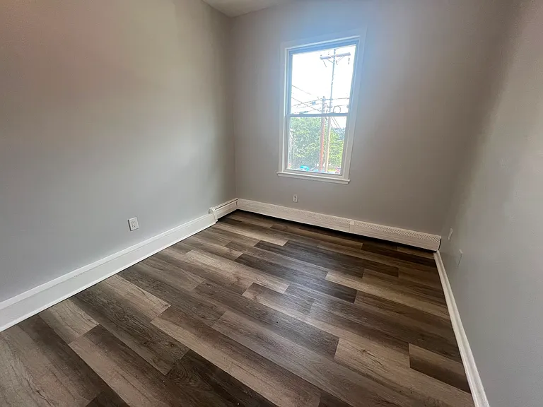39 N 3rd St #1R — Photo 4