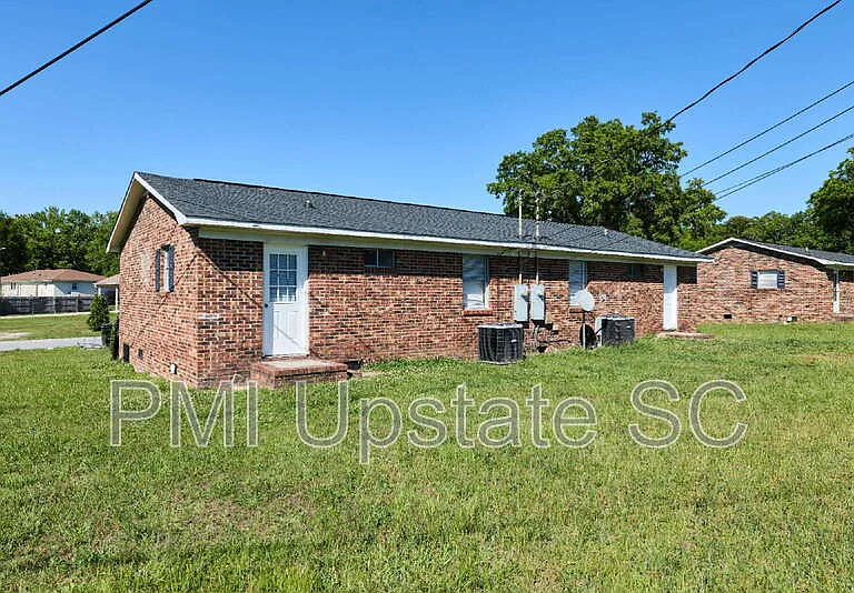 700 Brook St #4 — Photo 12