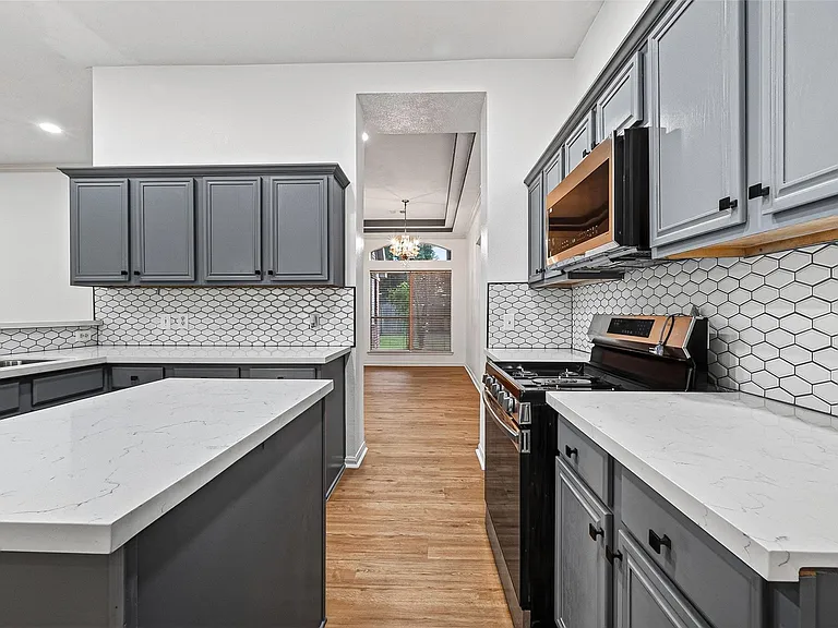 17303 Kenton Crossing Ln — Photo 14