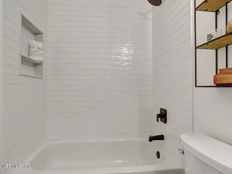 140 Oceans Edge Dr — Photo 34