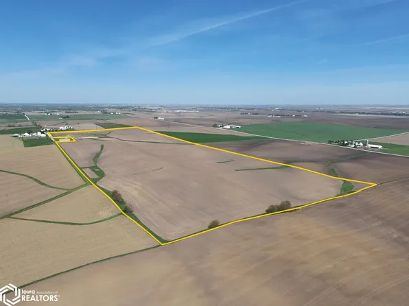 23rd Avenue Dr, Marengo, IA 52301