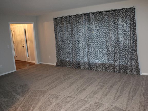 4th image of 3126 Devereux Dr
