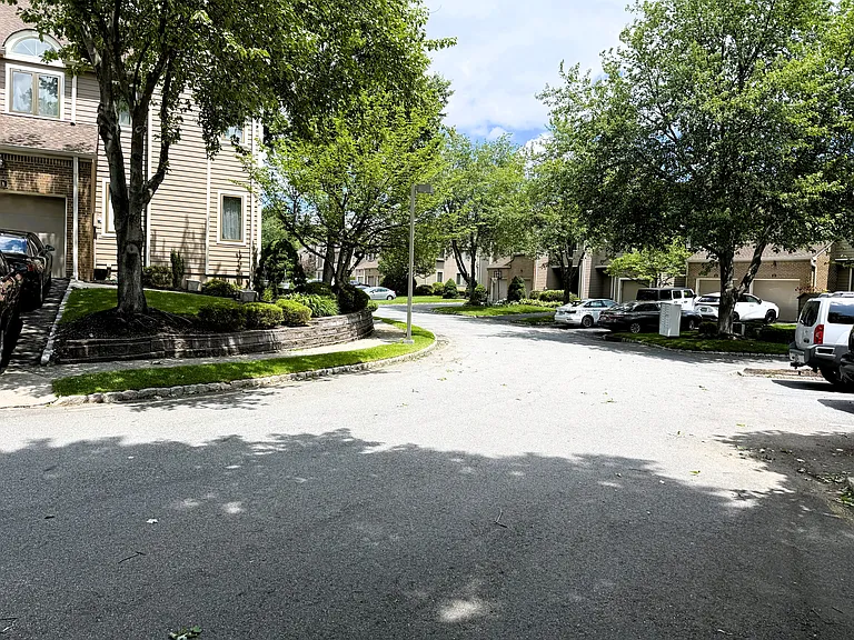 17 Gabriel Dr — Photo 45