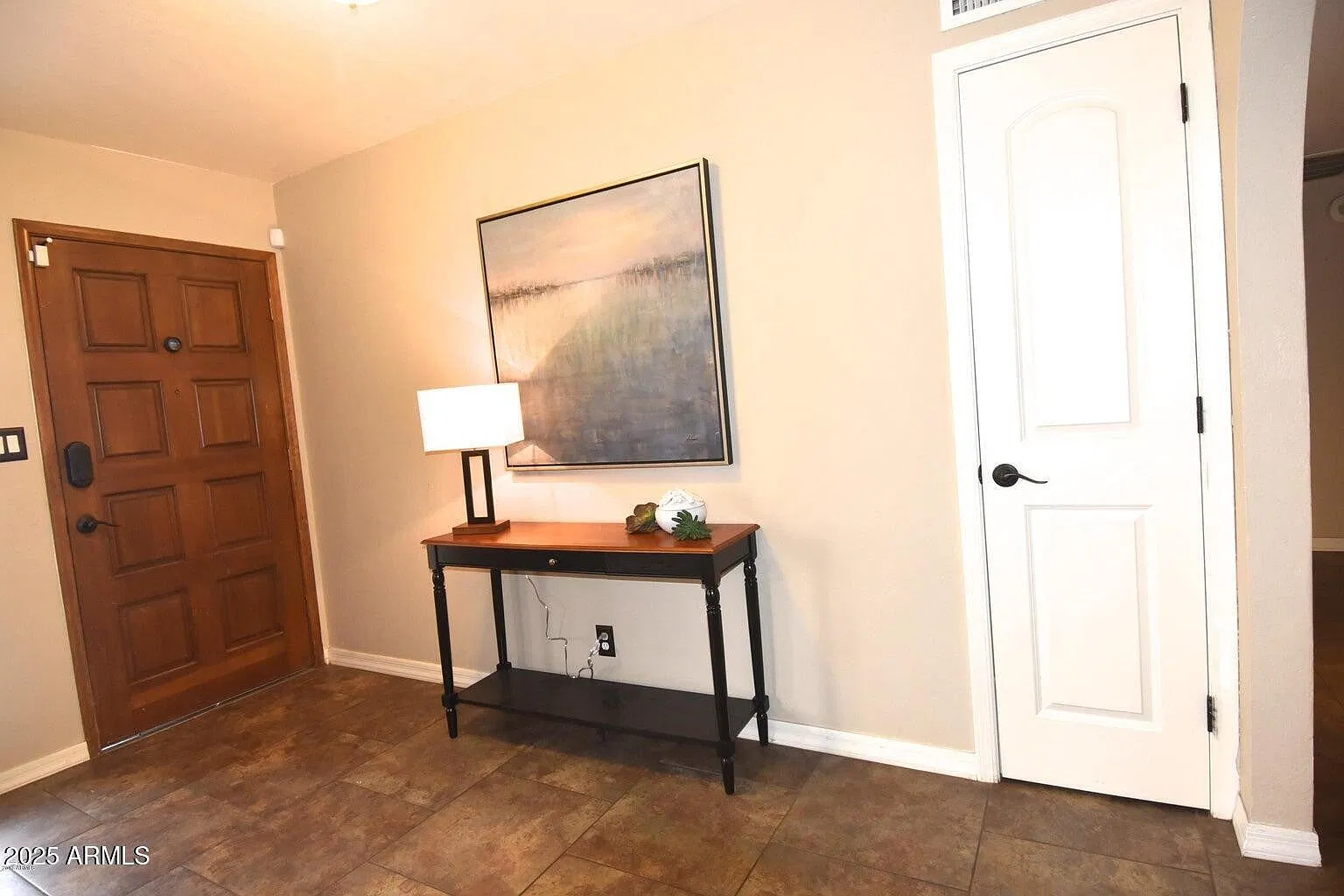 4 bed, 2208 sqft, $3,500 — Photo 2