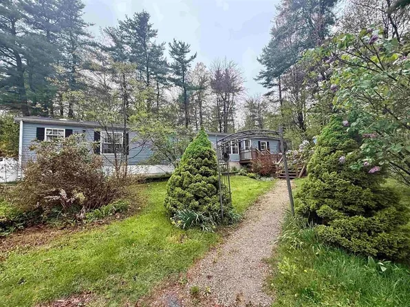 90 Merriam Hill Rd APT 2, Greenville, NH 03048