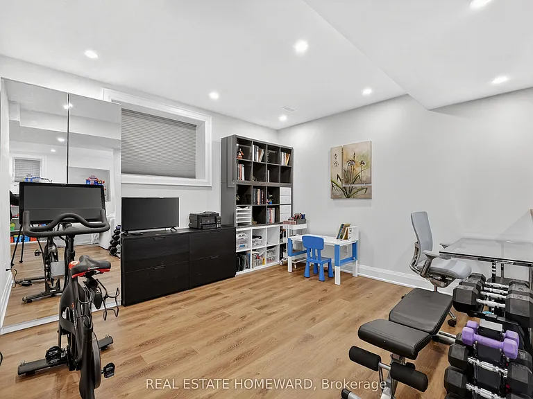 3329 Vernon Powell Dr — Photo 34