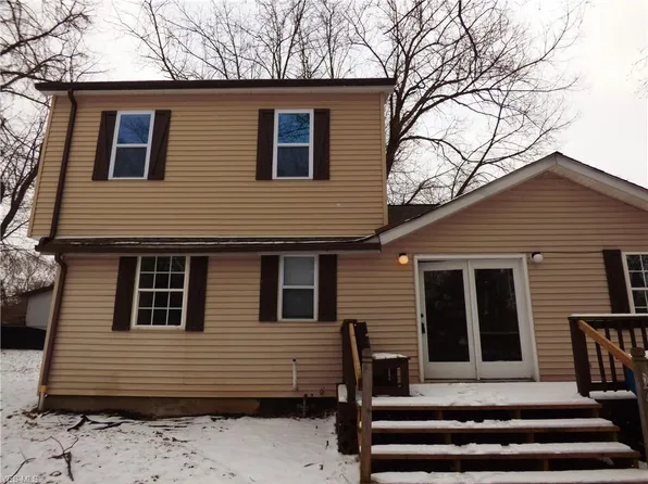 2437 Copley Rd, Akron, OH 44320