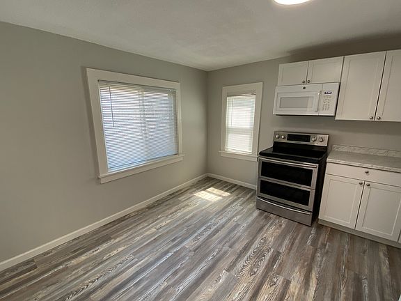 Kitchen/Dining Area