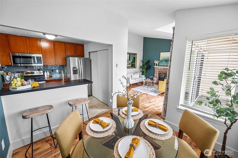 4th image of 3008 N Narrows Drive #C303