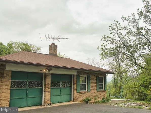 7880 Chambers Hill Rd, Harrisburg, PA 17111