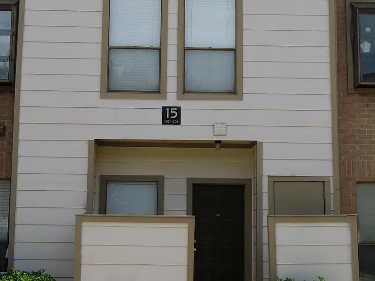 8299 Cambridge St #1506 — Photo 1